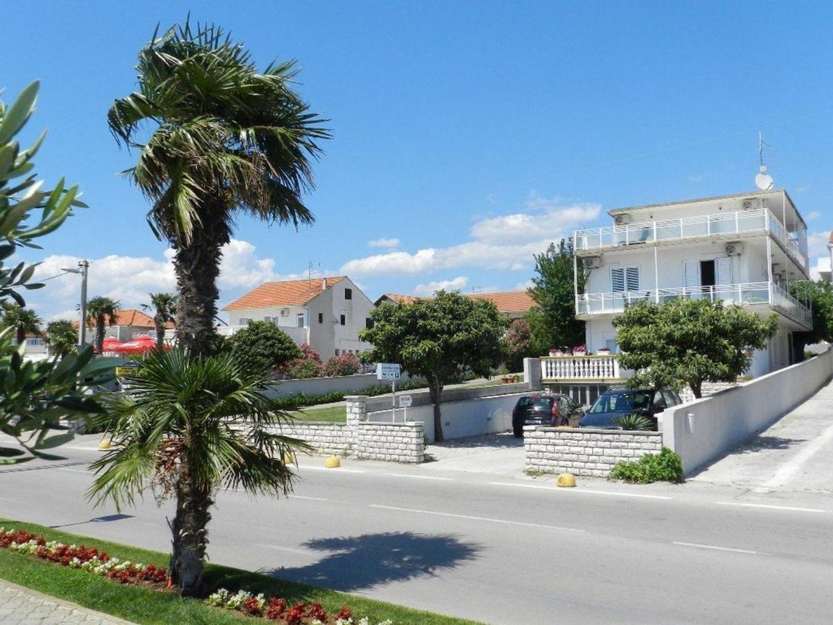 Apartments And Rooms Mare Vodice Kültér fotó