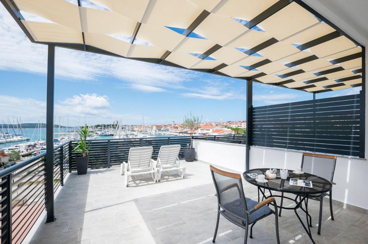 Apartments And Rooms Mare Vodice Kültér fotó