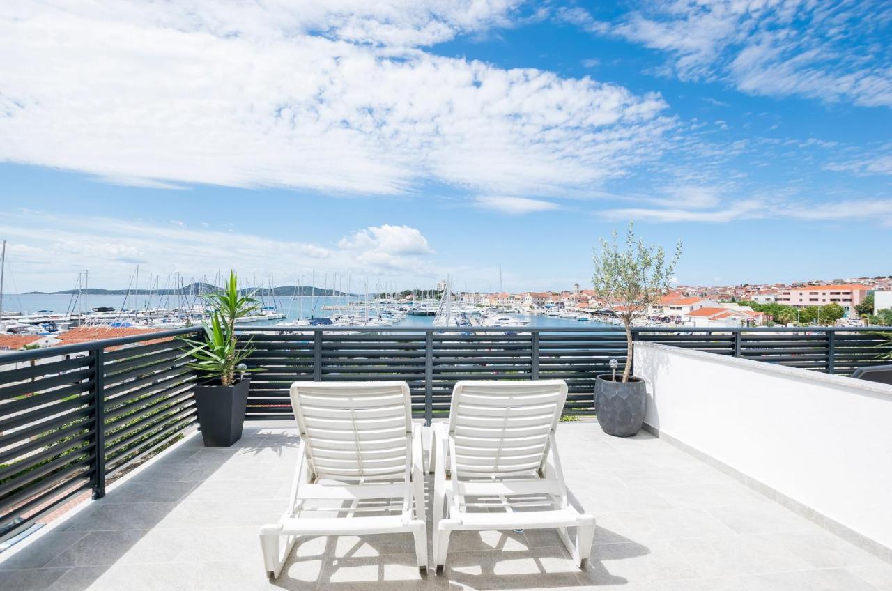 Apartments And Rooms Mare Vodice Kültér fotó