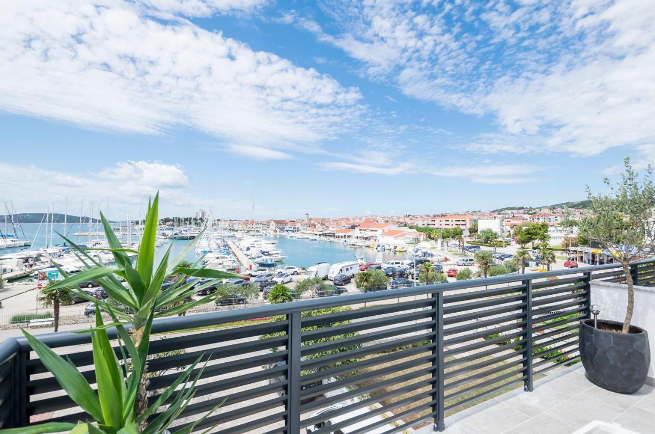 Apartments And Rooms Mare Vodice Kültér fotó