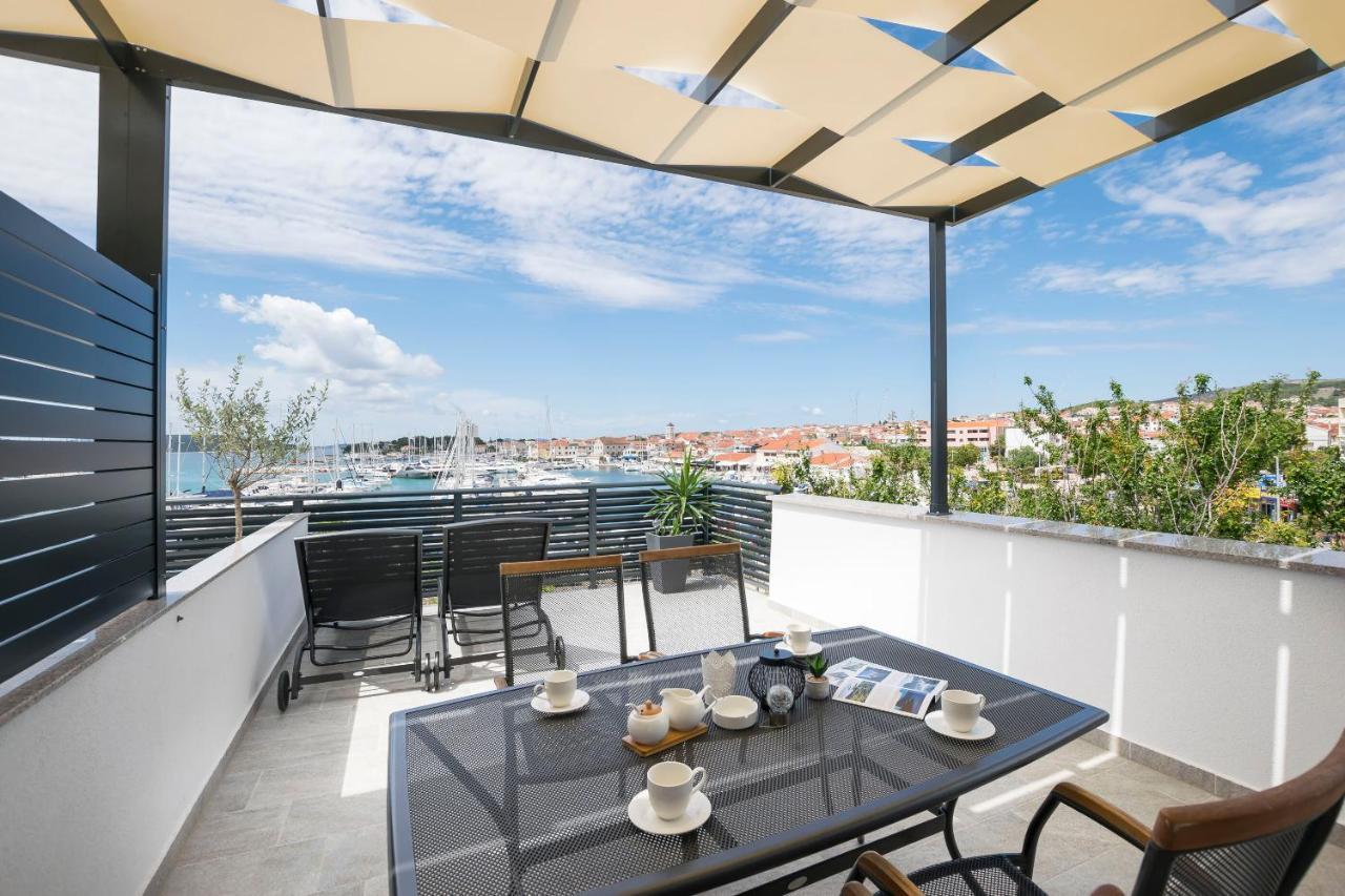 Apartments And Rooms Mare Vodice Kültér fotó