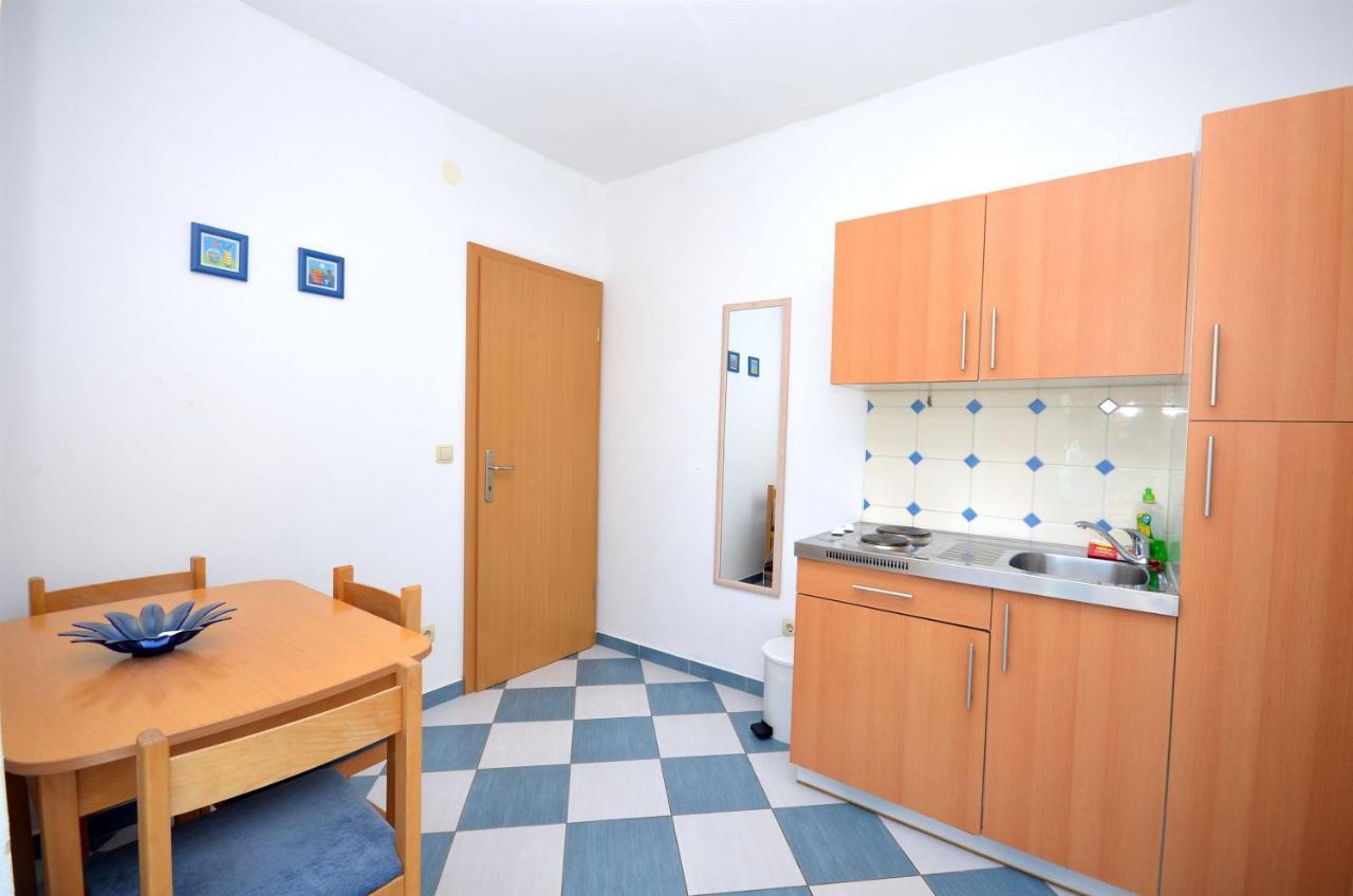 Apartments And Rooms Mare Vodice Kültér fotó